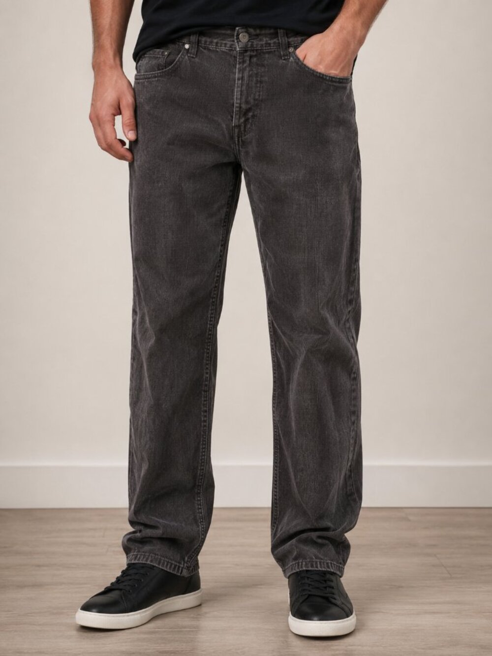 Eddie Bauer Men's 33x32 Gray Corduroy Pants Straight Fit Casual Outdoor Jeans